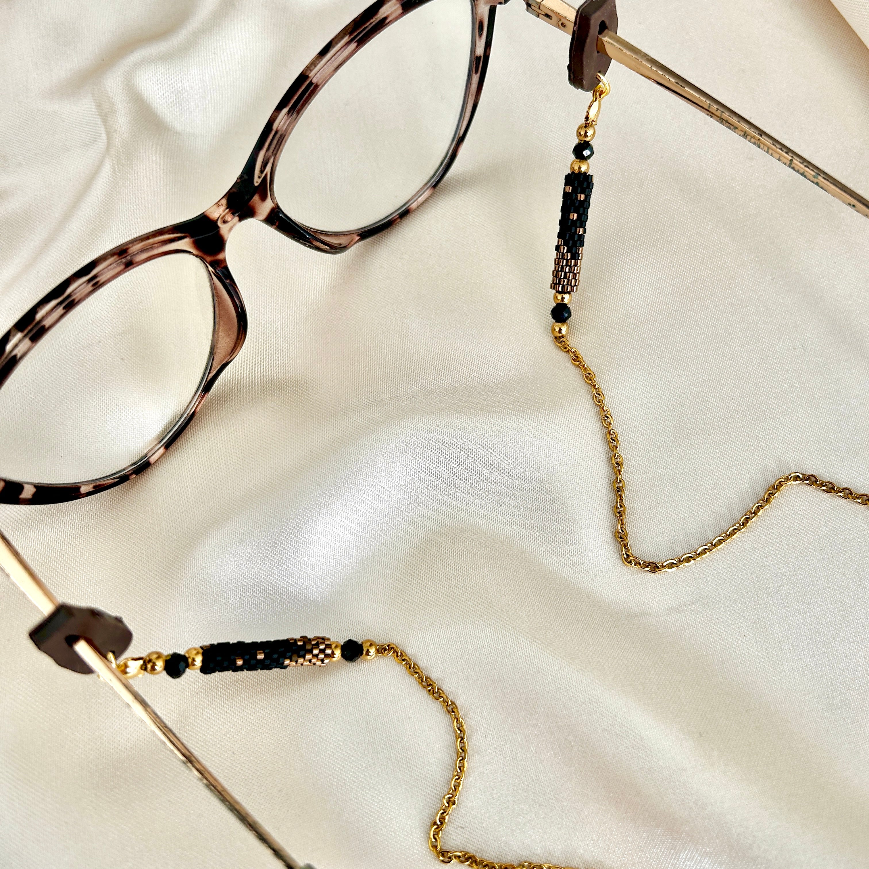 COLECCIÓN CUELGA GAFAS MIYUKI