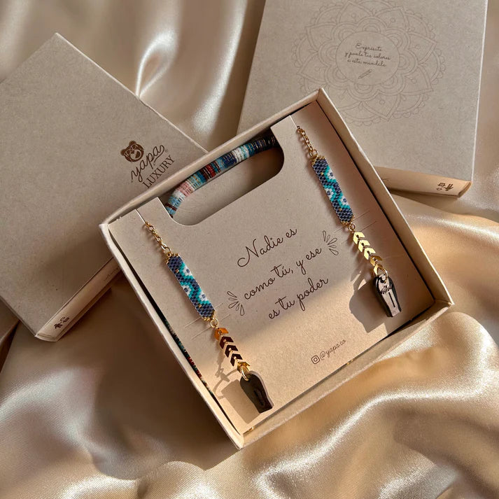 COLECCIÓN CUELGA GAFAS MIYUKI