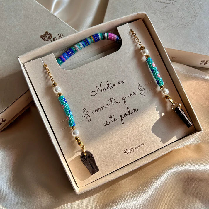 COLECCIÓN CUELGA GAFAS MIYUKI