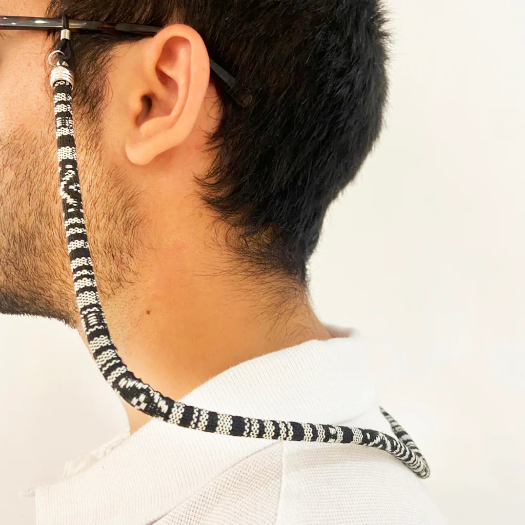 CUELGA GAFAS CÓRDON